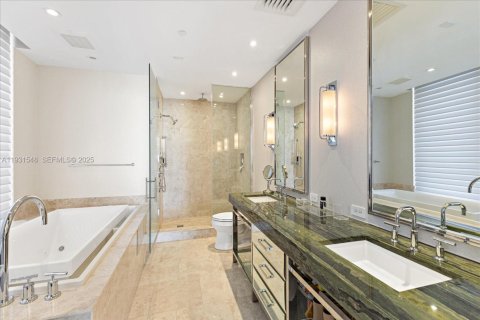 Copropriété à vendre à Bal Harbour, Floride: 4 chambres, 342.62 m2 № 2088441 - photo 25