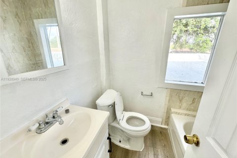 Снять в аренду квартиру в Майами, Флорида 37.16м2, № 1992131 - фото 9