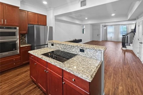 Touwnhouse à vendre à Orlando, Floride: 4 chambres, 211.82 m2 № 2210150 - photo 5