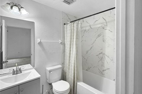 Touwnhouse à vendre à Orlando, Floride: 4 chambres, 211.82 m2 № 2210150 - photo 14