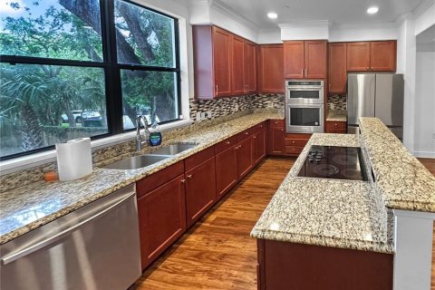 Touwnhouse à vendre à Orlando, Floride: 4 chambres, 211.82 m2 № 2210150 - photo 4