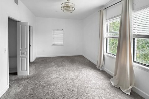 Touwnhouse à vendre à Orlando, Floride: 4 chambres, 211.82 m2 № 2210150 - photo 8