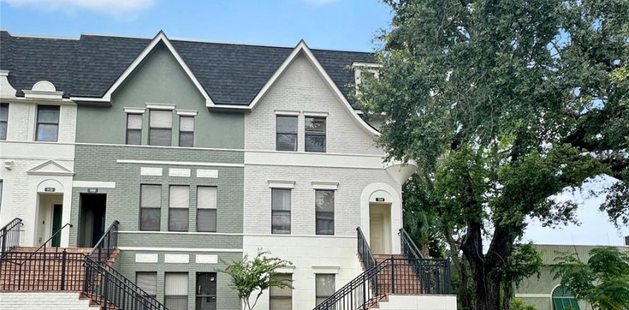 Touwnhouse à Orlando, Floride 4 chambres, 211.82 m2 № 2210150