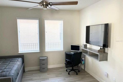 Casa en venta en Tampa, Florida, 4 dormitorios, 304.44 m2 № 2103576 - foto 17