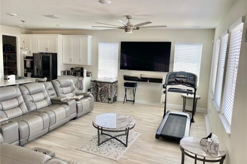 Casa en venta en Tampa, Florida, 4 dormitorios, 304.44 m2 № 2103576 - foto 25