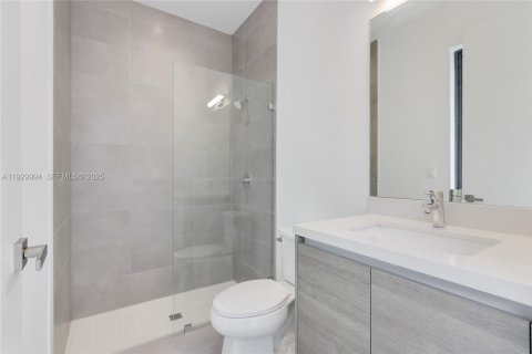 Villa ou maison à vendre à Weston, Floride: 5 chambres, 353.96 m2 № 1989381 - photo 23