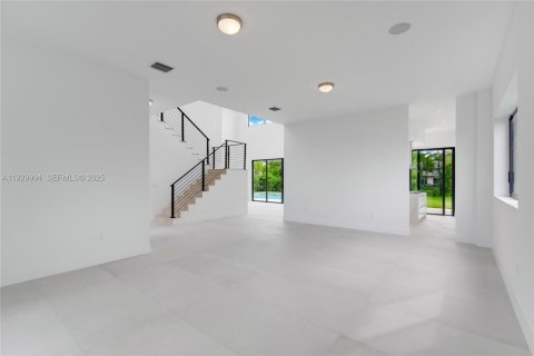 Villa ou maison à vendre à Weston, Floride: 5 chambres, 353.96 m2 № 1989381 - photo 9