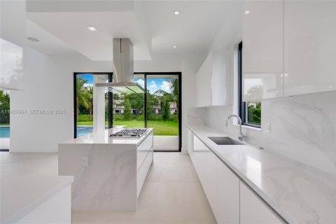 Villa ou maison à vendre à Weston, Floride: 5 chambres, 353.96 m2 № 1989381 - photo 13