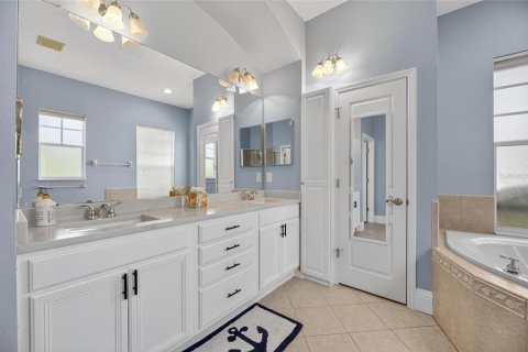 Villa ou maison à vendre à Apollo Beach, Floride: 3 chambres, 261.52 m2 № 1826763 - photo 30