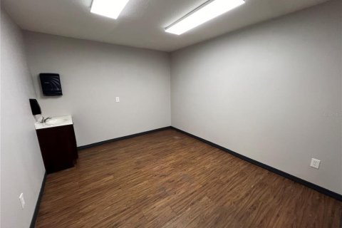 Propiedad comercial en venta en Tampa, Florida, 177.72 m2 № 1825158 - foto 21