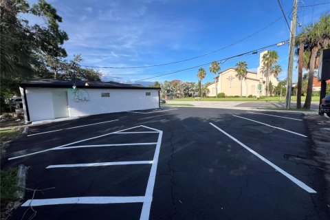 Propiedad comercial en venta en Tampa, Florida, 177.72 m2 № 1825158 - foto 8