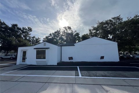 Propiedad comercial en venta en Tampa, Florida, 177.72 m2 № 1825158 - foto 2