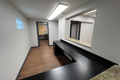 Propiedad comercial en venta en Tampa, Florida, 177.72 m2 № 1825158 - foto 13