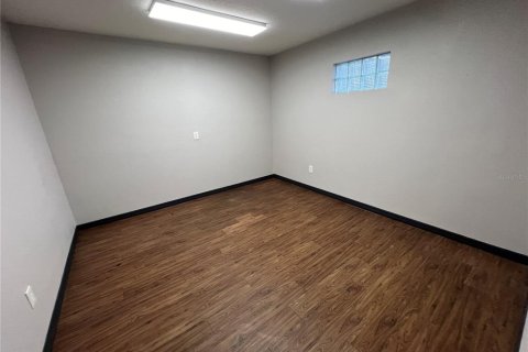 Propiedad comercial en venta en Tampa, Florida, 177.72 m2 № 1825158 - foto 23