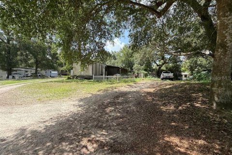 Propiedad comercial en venta en Orange City, Florida № 1775471 - foto 14