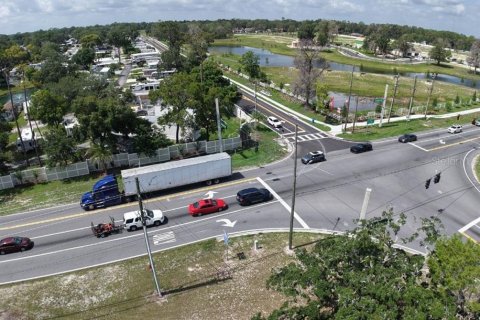 Propiedad comercial en venta en Orange City, Florida № 1775471 - foto 6