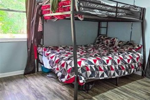 Купить виллу или дом в Интерлакен, Флорида 8 комнат, 124.12м2, № 1847232 - фото 9