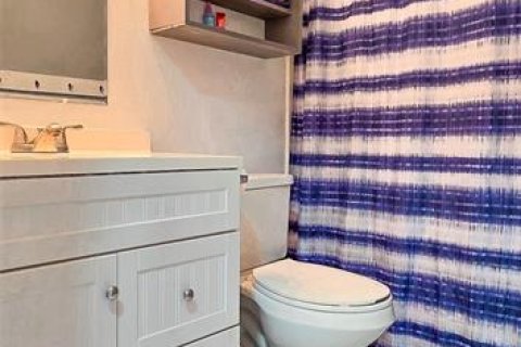 Купить виллу или дом в Интерлакен, Флорида 8 комнат, 124.12м2, № 1847232 - фото 7