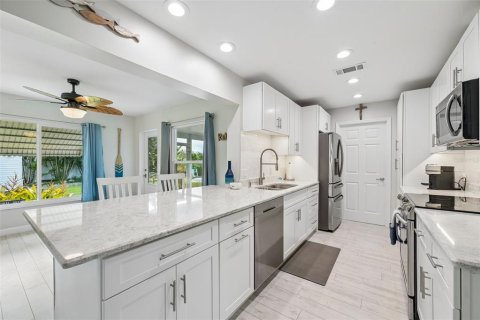 Villa ou maison à vendre à Nokomis, Floride: 2 chambres, 128.21 m2 № 2406261 - photo 30