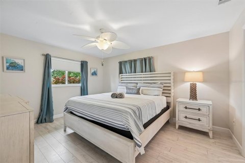 Villa ou maison à vendre à Nokomis, Floride: 2 chambres, 128.21 m2 № 2406261 - photo 18