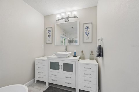 Villa ou maison à vendre à Nokomis, Floride: 2 chambres, 128.21 m2 № 2406261 - photo 11