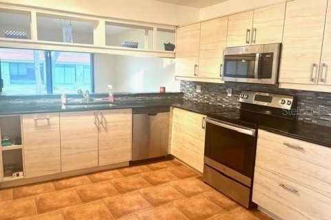 Touwnhouse à vendre à Orlando, Floride: 3 chambres, 171.87 m2 № 2165902 - photo 11