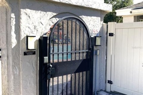 Touwnhouse à vendre à Orlando, Floride: 3 chambres, 171.87 m2 № 2165902 - photo 5