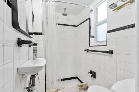 Villa ou maison à vendre à Miami Shores, Floride: 3 chambres № 2025429 - photo 22