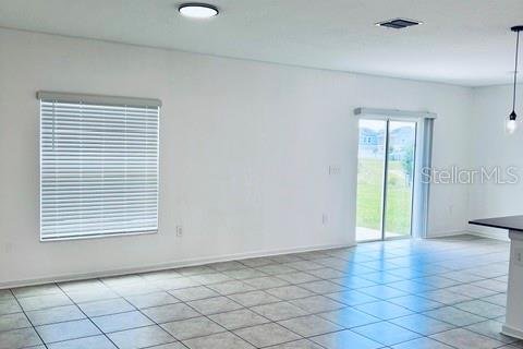 Villa ou maison à louer à Davenport, Floride: 4 chambres, 175.59 m2 № 2111784 - photo 3