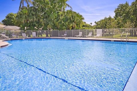 Adosado en alquiler en Palm Beach Gardens, Florida, 2 dormitorios, 107.02 m2 № 1142200 - foto 1