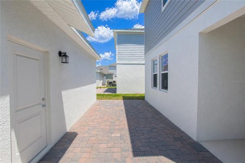 House in Kissimmee, Florida 3 bedrooms, 166.76 sq.m. № 2116159 - photo 5