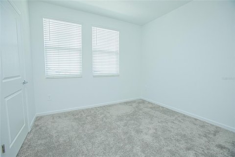House in Kissimmee, Florida 3 bedrooms, 166.76 sq.m. № 2116159 - photo 19