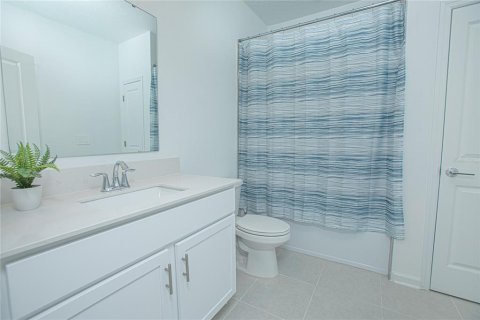House in Kissimmee, Florida 3 bedrooms, 166.76 sq.m. № 2116159 - photo 21