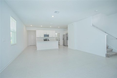 House in Kissimmee, Florida 3 bedrooms, 166.76 sq.m. № 2116159 - photo 18