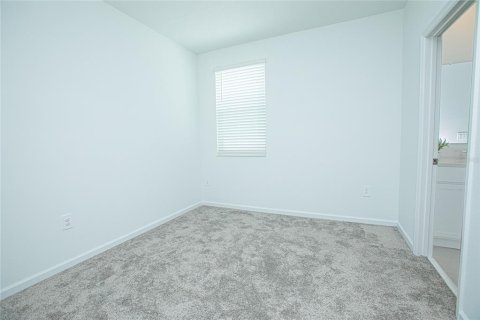 House in Kissimmee, Florida 3 bedrooms, 166.76 sq.m. № 2116159 - photo 20