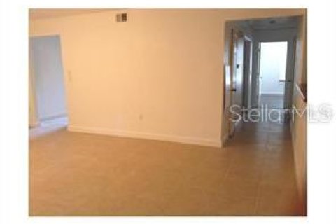 Condominio en venta en Orlando, Florida, 2 dormitorios, 108.23 m2 № 2224338 - foto 2