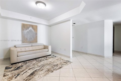 Снять в аренду кондоминиум в Санни-Айлс-Бич, Флорида 2 спальни, 142.14м2, № 2036388 - фото 17