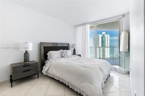 Снять в аренду кондоминиум в Санни-Айлс-Бич, Флорида 2 спальни, 142.14м2, № 2036388 - фото 18