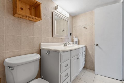 Condo in Sunrise, Florida, 3 bedrooms  № 2383277 - photo 24