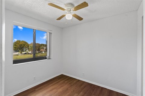 Condo in Sunrise, Florida, 3 bedrooms  № 2383277 - photo 25