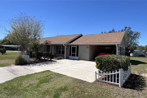 House in Ocala, Florida 2 bedrooms, 125.14 sq.m. № 1584874 - photo 1