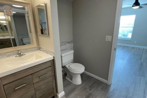 Condominio en venta en Clearwater, Florida, 2 dormitorios, 75.53 m2 № 1918689 - foto 7