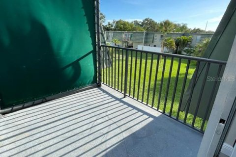 Condominio en venta en Clearwater, Florida, 2 dormitorios, 75.53 m2 № 1918689 - foto 12