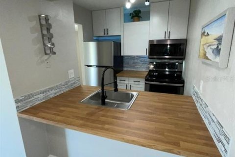 Condominio en venta en Clearwater, Florida, 2 dormitorios, 75.53 m2 № 1918689 - foto 27