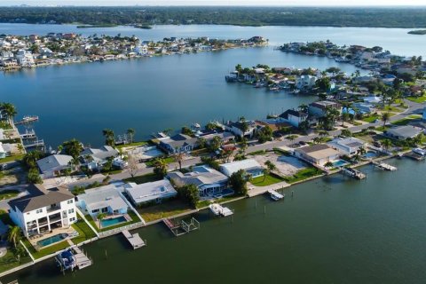 Villa ou maison à vendre à North Redington Beach, Floride: 3 chambres, 160.81 m2 № 1902174 - photo 12
