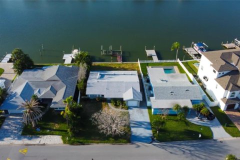 Villa ou maison à vendre à North Redington Beach, Floride: 3 chambres, 160.81 m2 № 1902174 - photo 5
