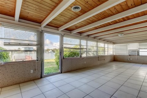 Villa ou maison à vendre à North Redington Beach, Floride: 3 chambres, 160.81 m2 № 1902174 - photo 22