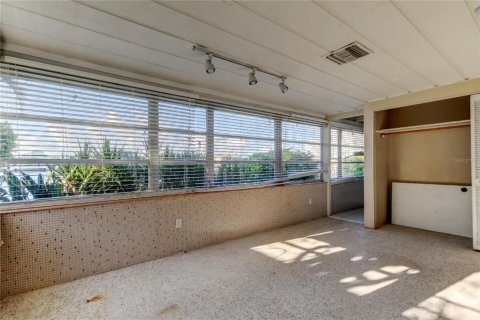 Villa ou maison à vendre à North Redington Beach, Floride: 3 chambres, 160.81 m2 № 1902174 - photo 23
