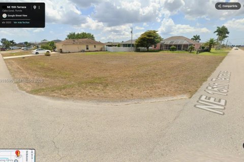 Land in Cape Coral, Florida № 1987166 - photo 2