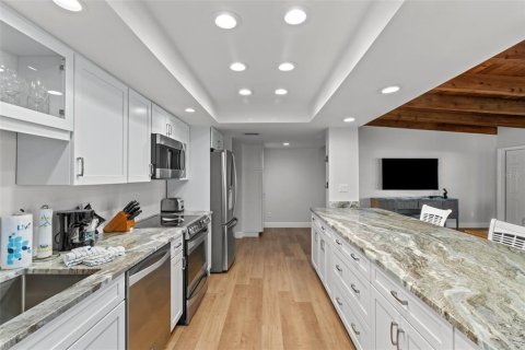 Copropriété à louer à Treasure Island, Floride: 2 chambres, 108.7 m2 № 1637861 - photo 11